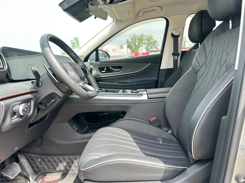Chery Tiggo 9 2.0T DCT two-wheel drive leading version 5 seats 2024 — миниатюра 5