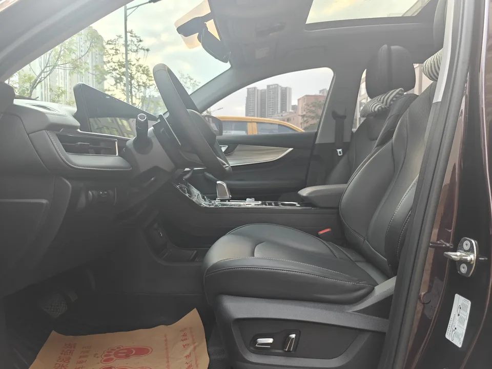 Chery Tiggo 8 PLUS 290TGDI DCT Haoqing Edition+ 2022 — миниатюра 5
