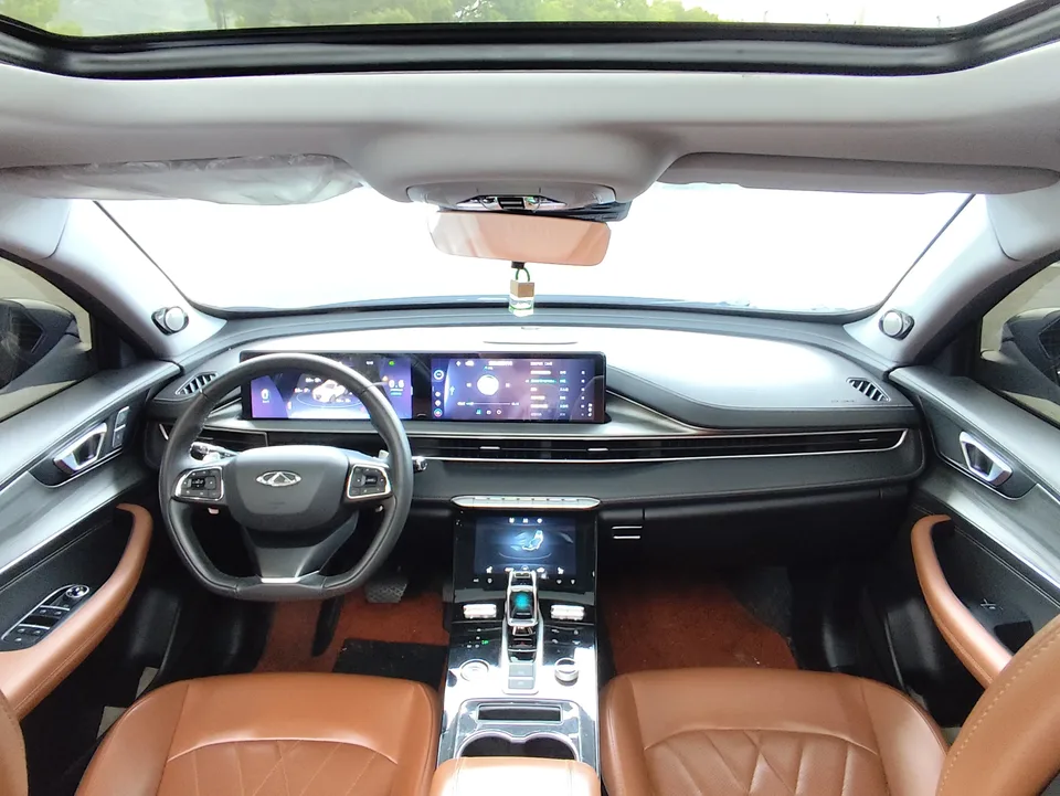 Chery Tiggo 8 PLUS 290TGDI DCT luxury version 2022 — миниатюра 3