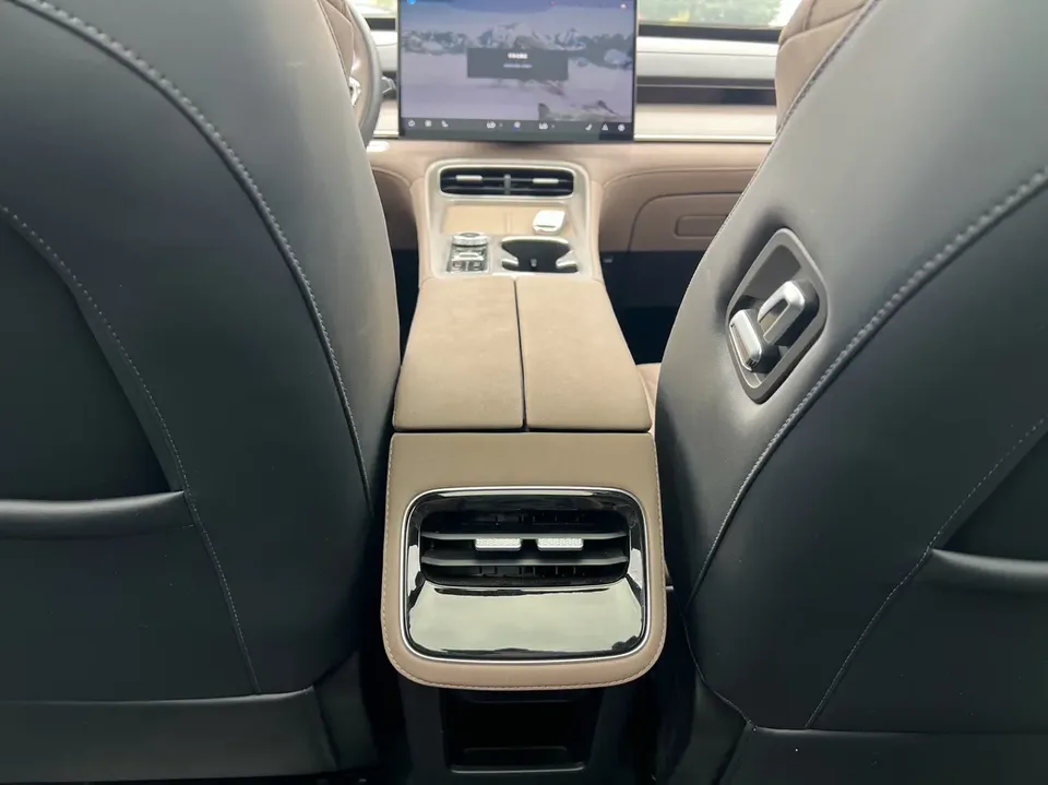 Chery Tiggo 8 PLUS Tiggo 8 PLUS 2025 Kunpeng 290TGDI DCT Premium 5-seater 2024 — миниатюра 5