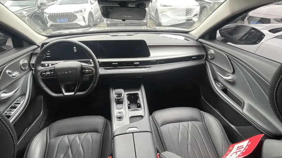 Chery Arrizo 8 1.6TGDI DCT Excellence Edition 2024 — миниатюра 3
