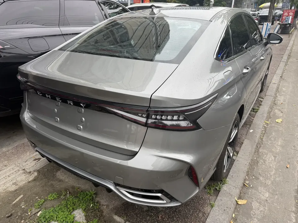 Chery Arrizo 8 1.6TGDI DCT Excellence Edition 2024 — миниатюра 5