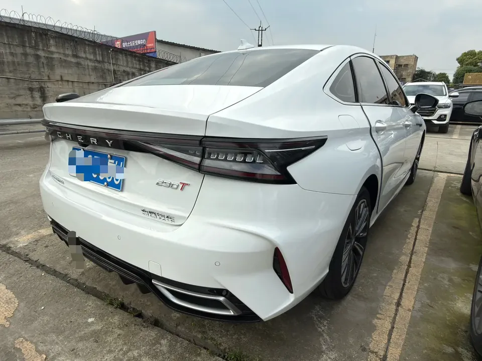 Chery Arrizo 8 1.6TGDI DCT Intelligent 2024 — миниатюра 2