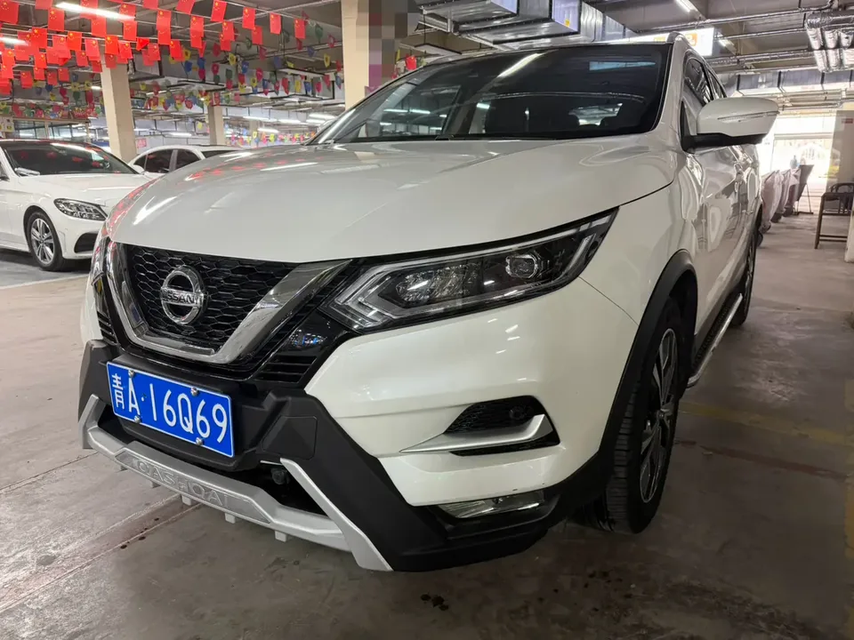 Nissan Qashqai Qashqai 2021 2.0L XV Prem Deluxe Edition 2022 — фото 1, купить с доставкой в Москву