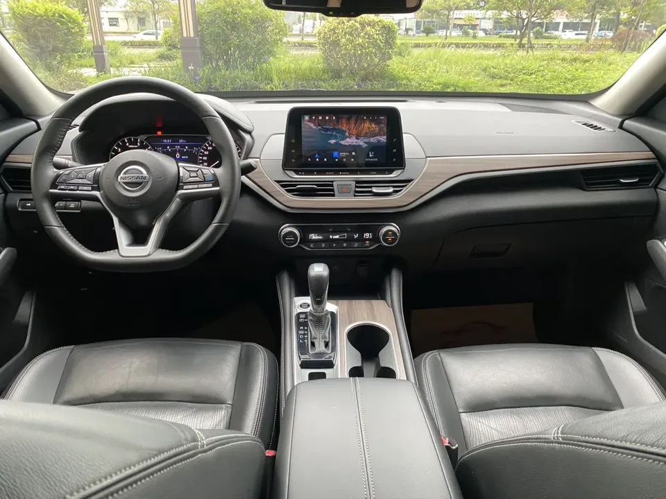 Nissan Altima Teana 2021 Teana 2021 2.0L XL Upper AD1 Smart Travel Navigation Edition 2022 — thumbnail 3