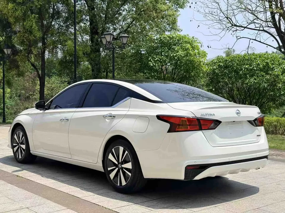 Nissan Altima Sound of nature 2021 2.0L XL Comfort Edition 2022 — thumbnail 2