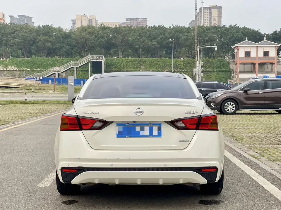 Nissan Altima Sound of nature 2021 2.0L XL Comfort Edition 2022 — thumbnail 2