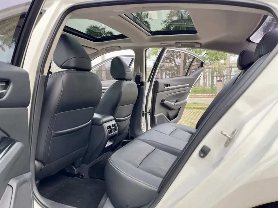 Nissan Altima Sound of nature 2021 2.0L XL Comfort Edition 2022 — thumbnail 3