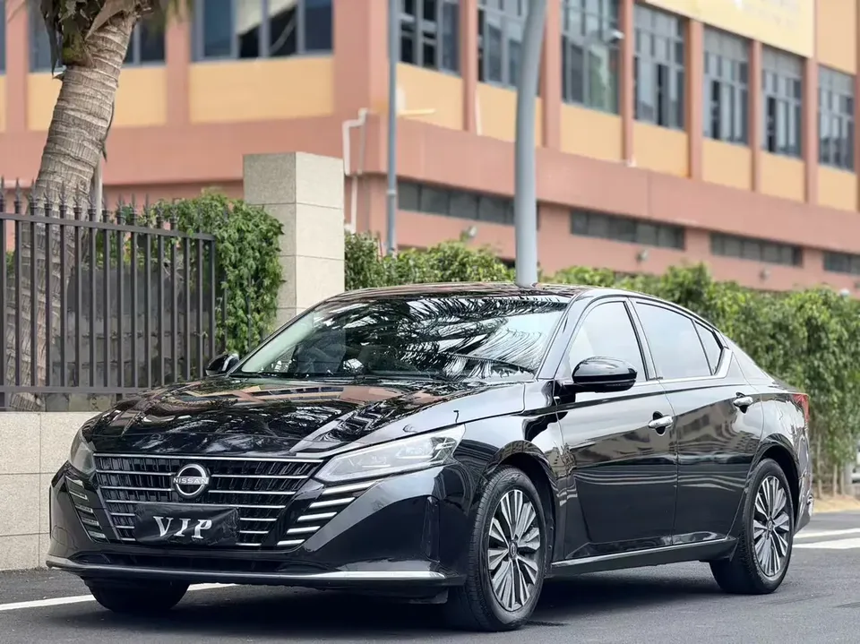Nissan Altima 2.0L XE Pure Edition 2023 — фото 1, купить с доставкой в Москву