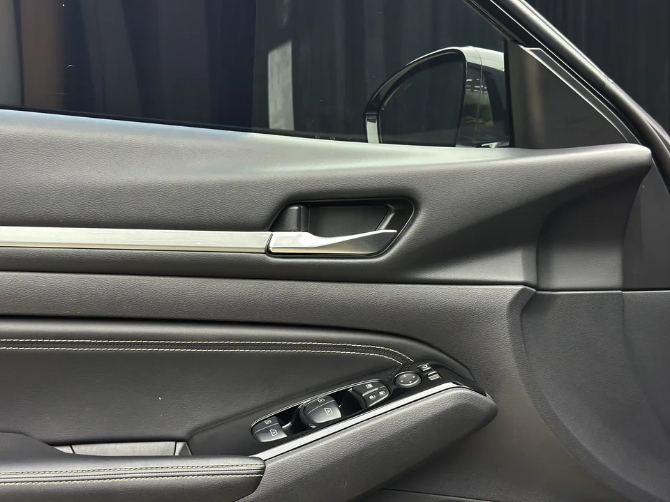 Nissan Altima Teana 2.0L XL-TLS Enjoy Edition 2023 — thumbnail 3