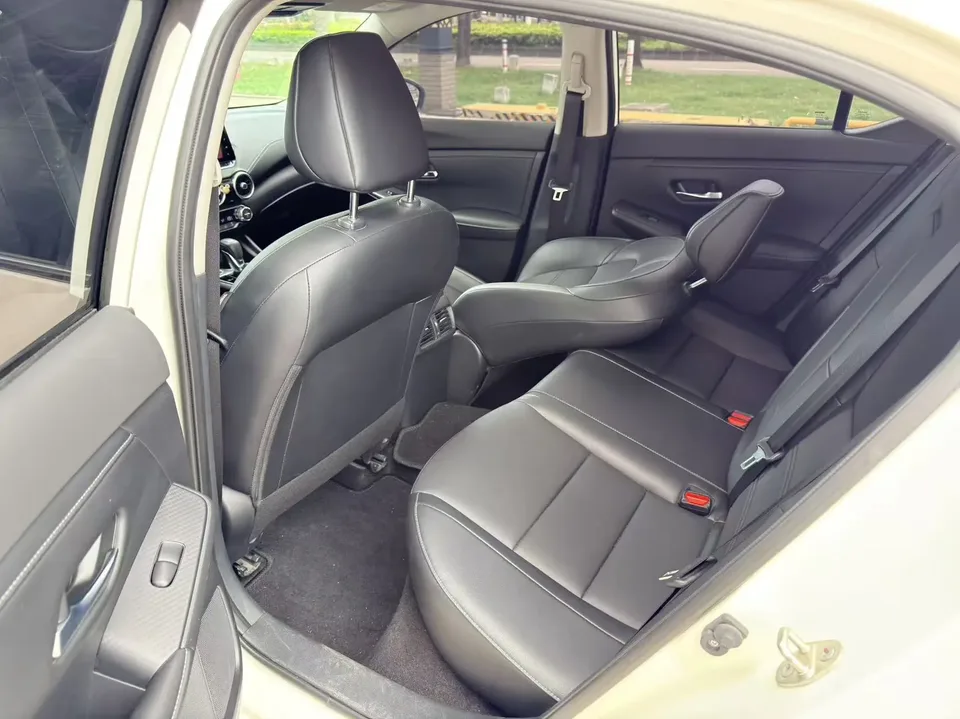 Nissan Sylphy Sylphy 2022 Sylphy 2022 1.6L XL CVT Enjoy Edition 2023 — thumbnail 3