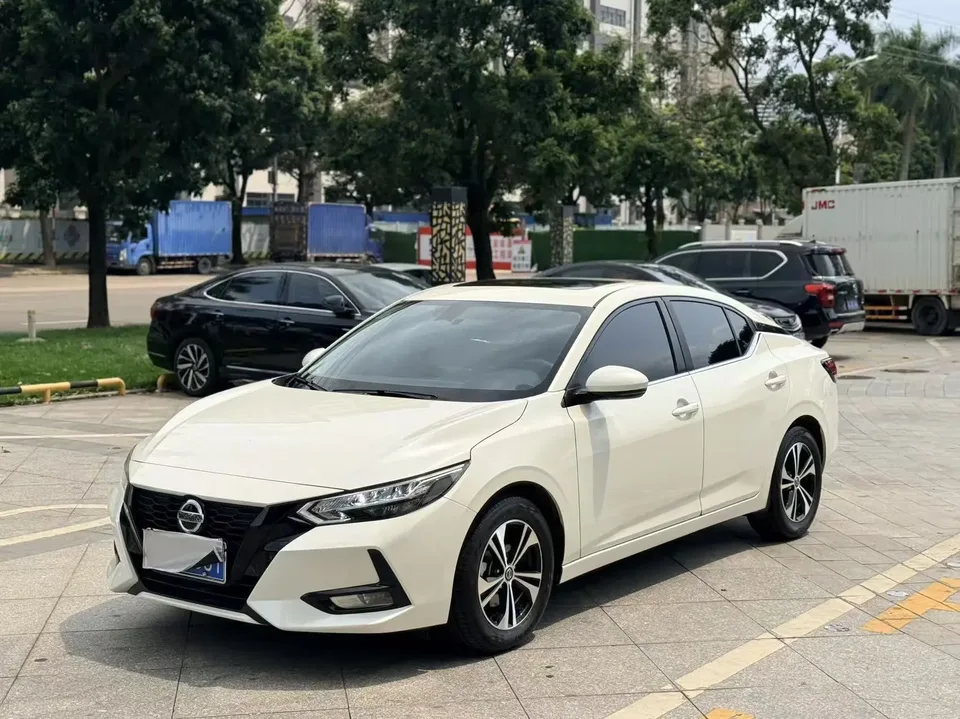 Nissan Sylphy Sylphy 2022 Sylphy 2022 1.6L XL CVT Enjoy Edition 2023 — photo 1, buy with delivery to Moscow