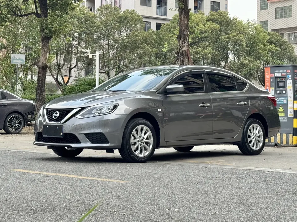 Nissan Sylphy Sylphy 2024 classic 1.6L XE CVT comfort version 2025 — photo 1, buy with delivery to Moscow