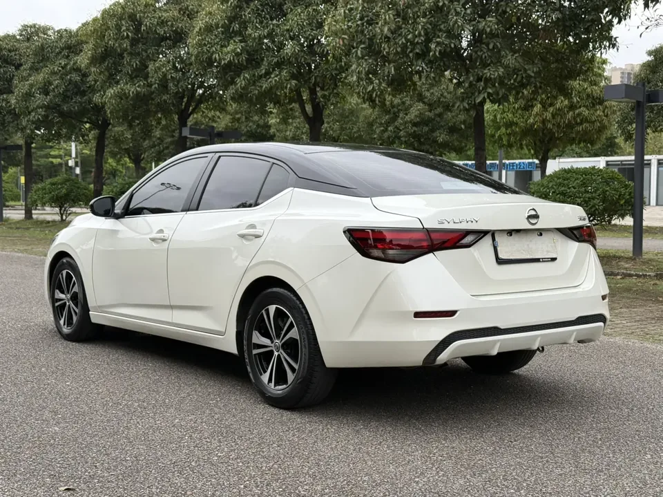Nissan Sylphy Sylphy 2022 Sylphy 2022 1.6L XL CVT Enjoy Edition 2023 — thumbnail 2
