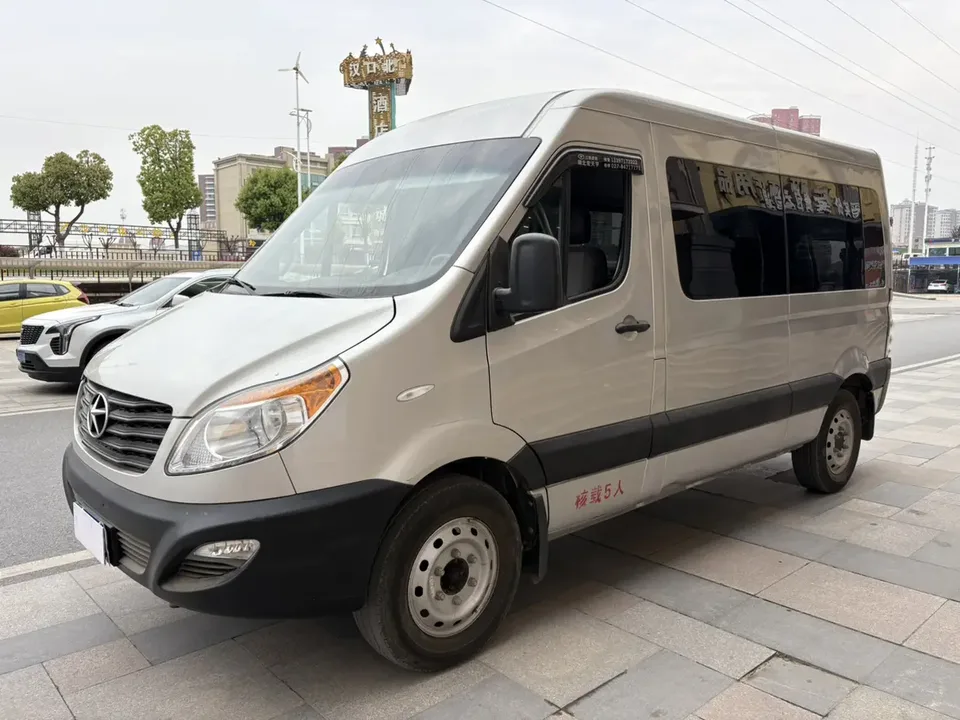 Jiangxi Xing Rui Xing Rui 2022 2.0T Diesel Fuel Saver PLUS Express Edition Middle Axis 5-7 Seats 2022 — photo 1, buy with delivery to Moscow