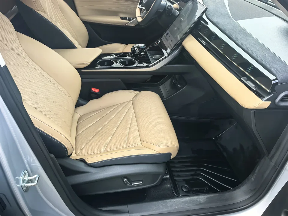 Geely Atlas L Boyue L 2023 1.5TD DCT Premium Edition 2023 — миниатюра 3