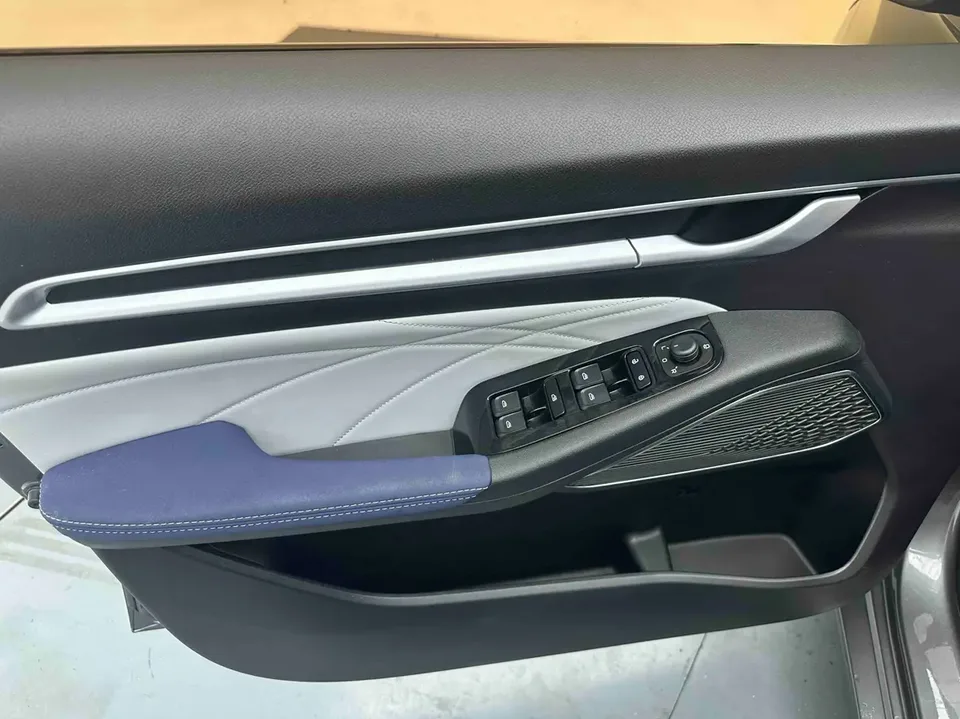 Geely Emgrand Emgrand 2022 4th Generation 1.5L CVT Flagship Model 2022 — миниатюра 2