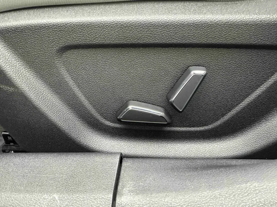 Geely Emgrand Emgrand 2022 4th Generation 1.5L CVT Flagship Model 2022 — миниатюра 5