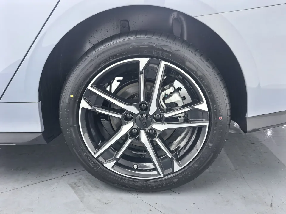 Geely Binrui Binrui 2024 Binrui COOL 1.5T DCT Longteng Edition 2026 — photo 1, buy with delivery to Moscow