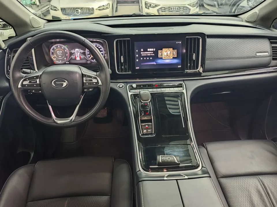 GAC Trumpchi M8 Trumpchi M8 2021 Trumpchi M8 2021 Lingxiu Series 390T Premium Edition 2022 — миниатюра 4