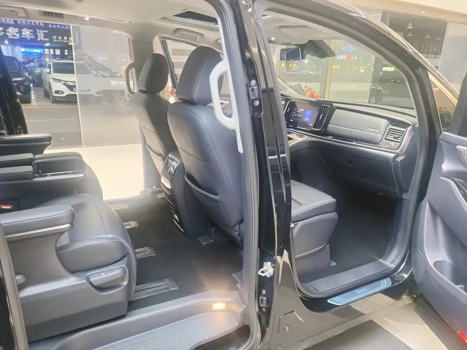 GAC Trumpchi M8 Trumpchi M8 2021 Lingxiu Series 390T Premium Edition 2022 — миниатюра 5