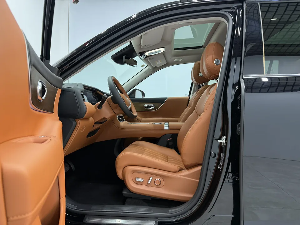 GAC Trumpchi Yearns for S9 Trumpchi Yearns for S9 2025 Qiankun Max 6-seater 2026 — thumbnail 5