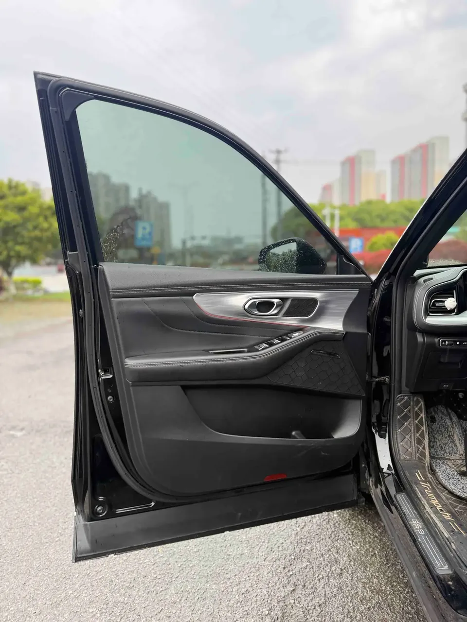 GAC Trumpchi GS8 Trumpchi GS8 2022 Pilot Series 2.0TGDI 2WD luxury smart connected version 7 seats 2022 — миниатюра 5