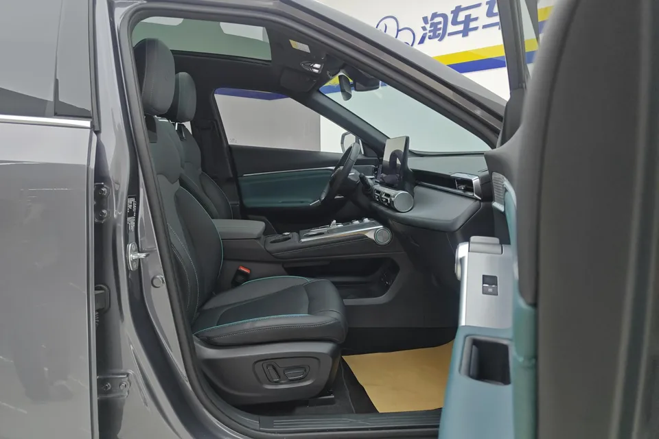 GAC Trumpchi Shadowcool Shadowcool Hybrid 2.0ATK Gemini Max Edition 2023 — миниатюра 2