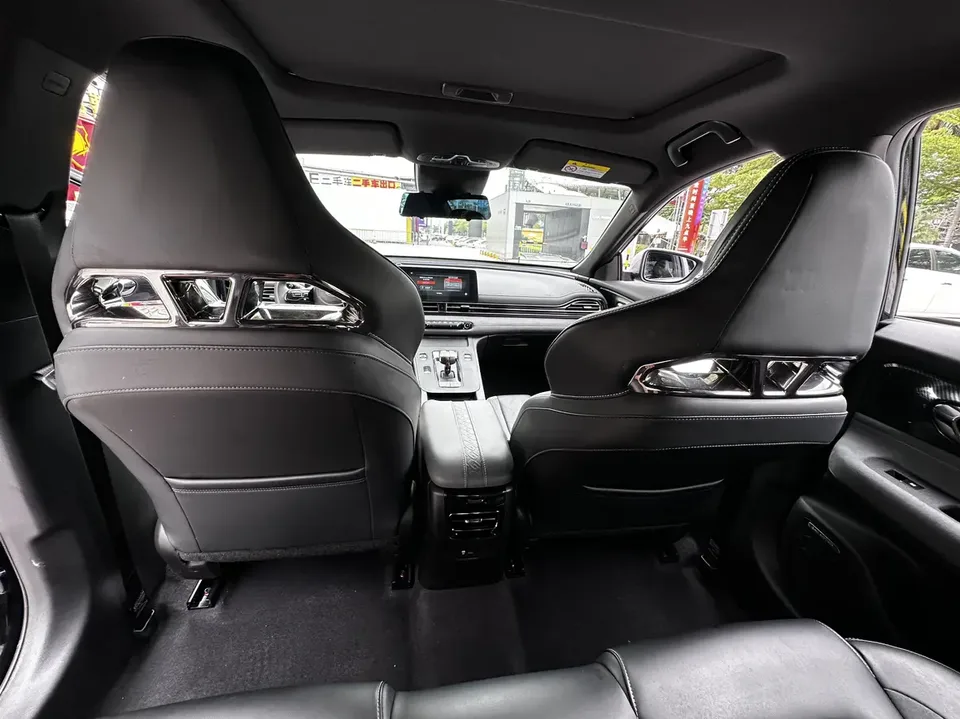 GAC Trumpchi Shadow Leopard 400T Automatic R Pro Edition 2023 — миниатюра 3