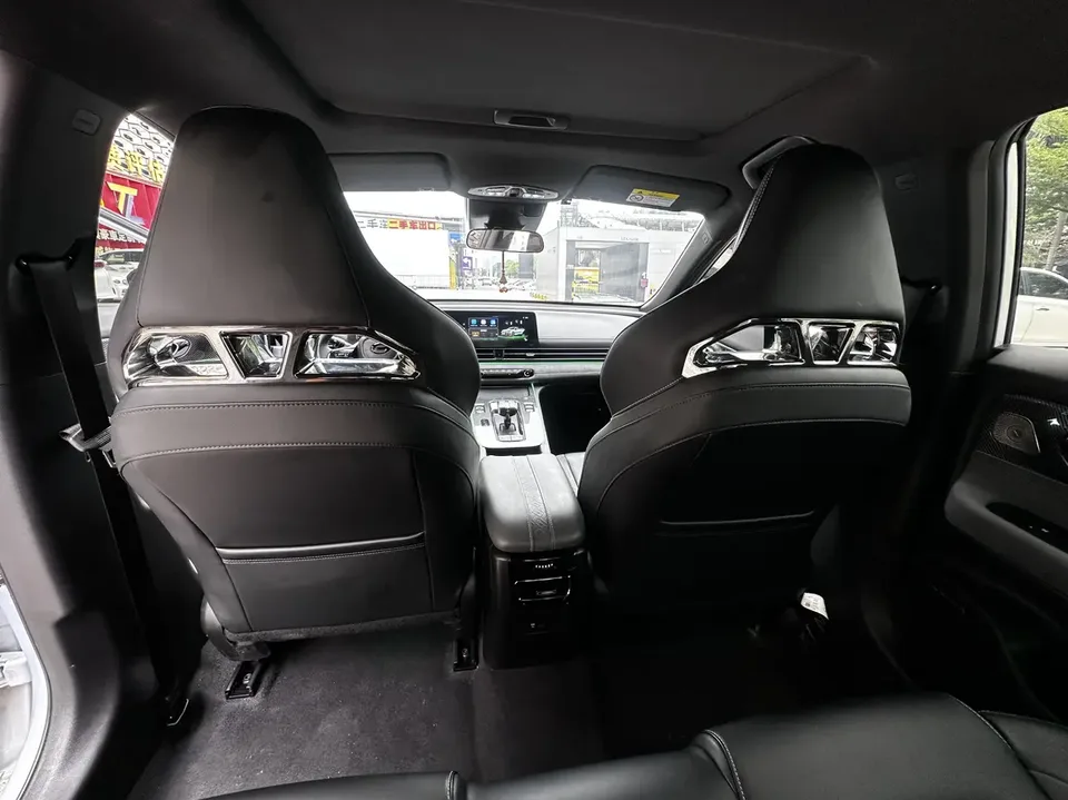 GAC Trumpchi Shadow Leopard 400T Automatic R Pro Edition 2024 — миниатюра 3