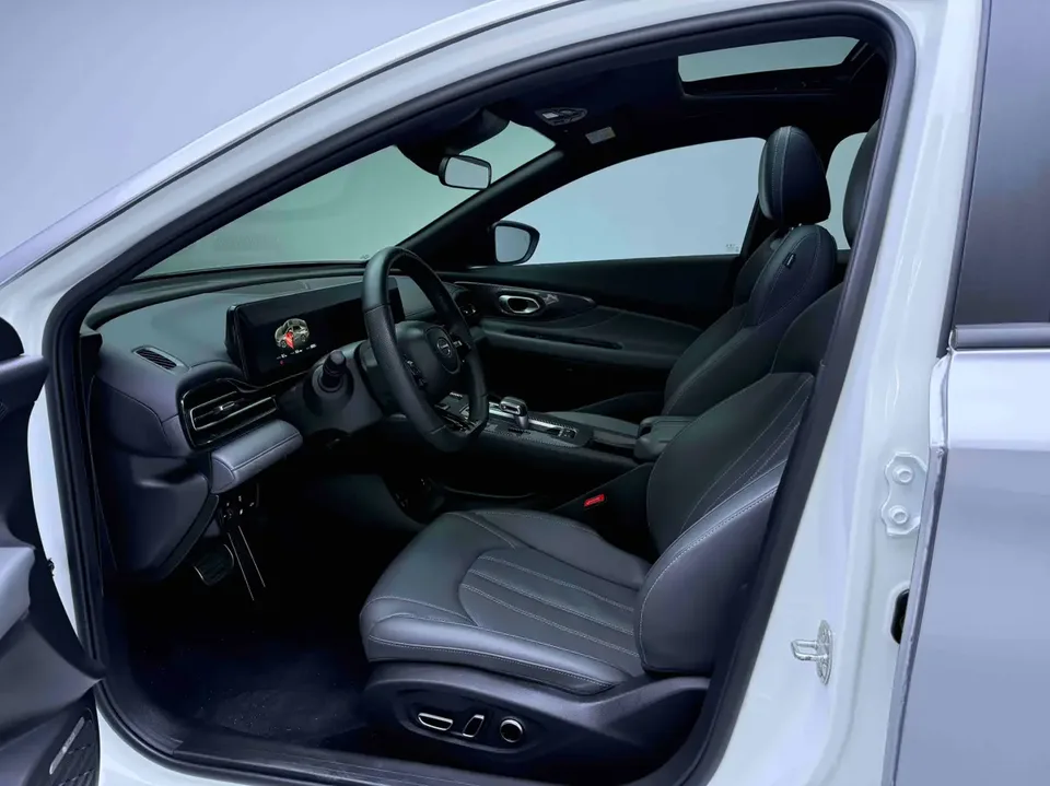 GAC Trumpchi Shadow Leopard 270T DCT R-Style 2025 — миниатюра 4
