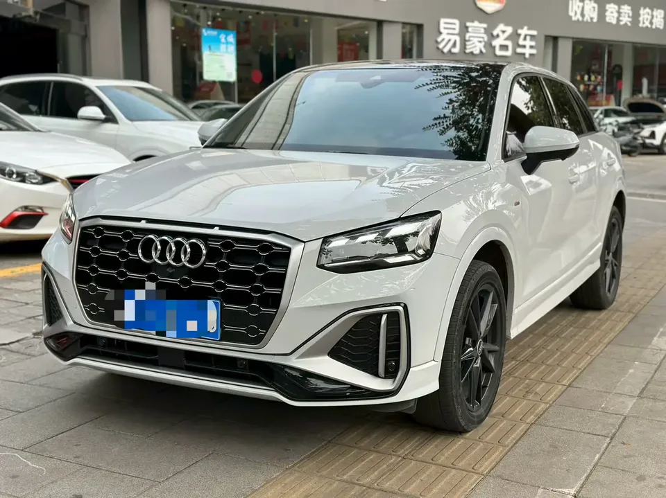 Audi Q2L Audi Q2L 2022 35 TFSI Enterprising and Elegant Model 2023 — фото 1, купить с доставкой в Москву