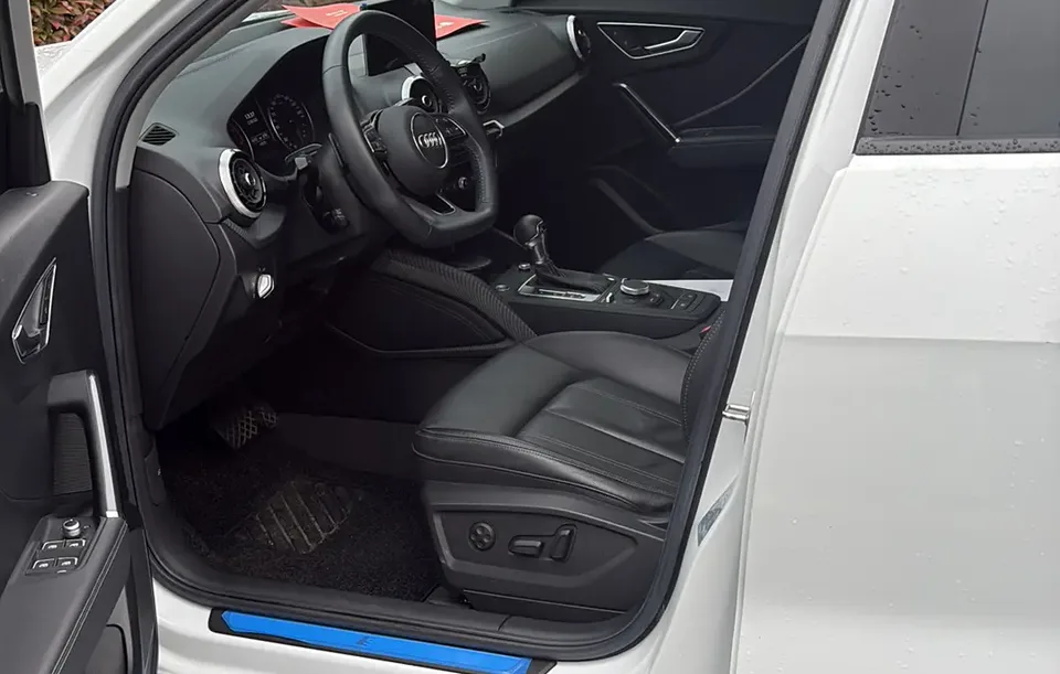 Audi Q2L Audi Q2L 2022 35 TFSI RS kit burning speed type 2022 — миниатюра 4