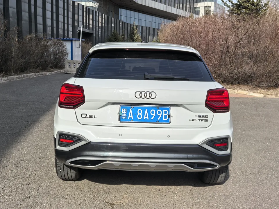 Audi Q2L Audi Q2L 2022 35 TFSI Fashionable and Elegant 2022 — миниатюра 4