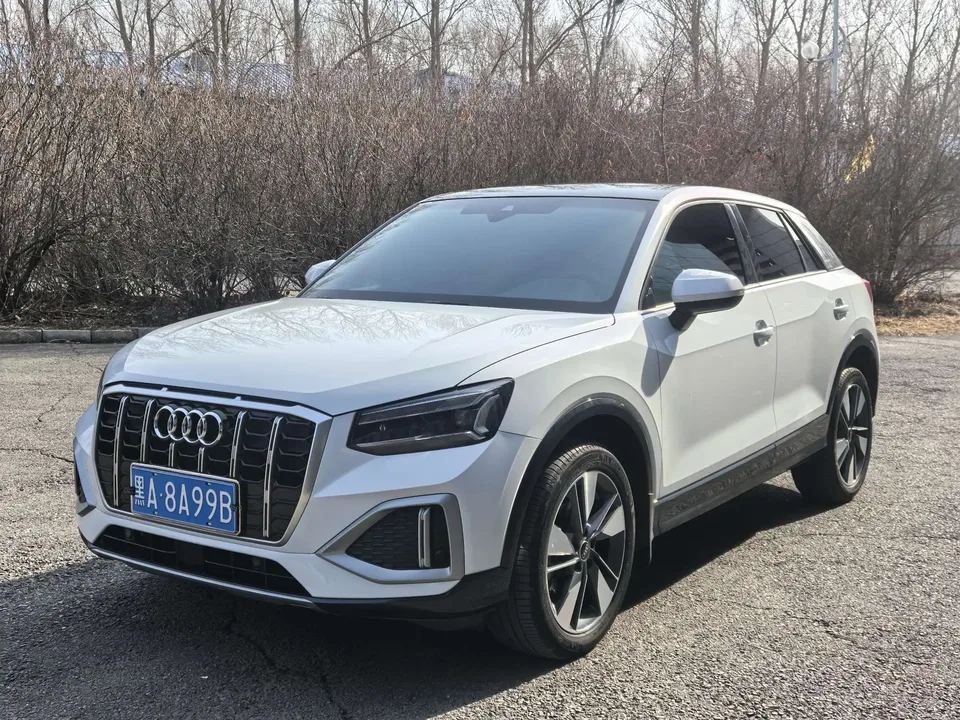 Audi Q2L Audi Q2L 2022 35 TFSI Fashionable and Elegant 2022 — фото 1, купить с доставкой в Москву