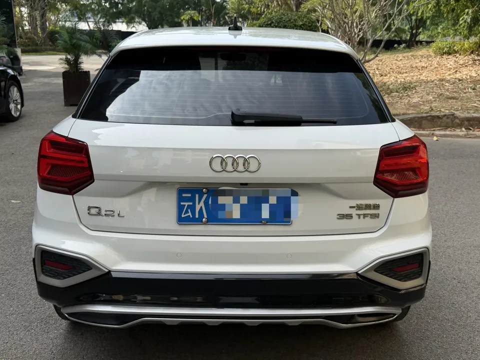 Audi Q2L Audi Q2L 2022 35 TFSI Stylish and Elegant 2023 — thumbnail 2