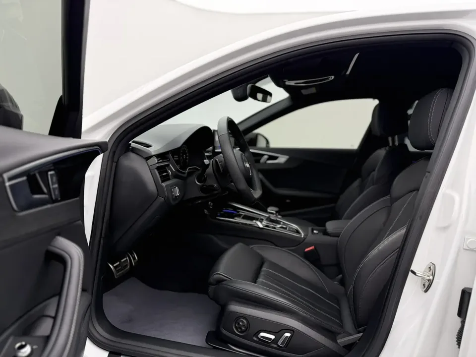 Audi a4 l Audi A4L 2024 40 TFSI Luxury Dynamic 2024 — thumbnail 5