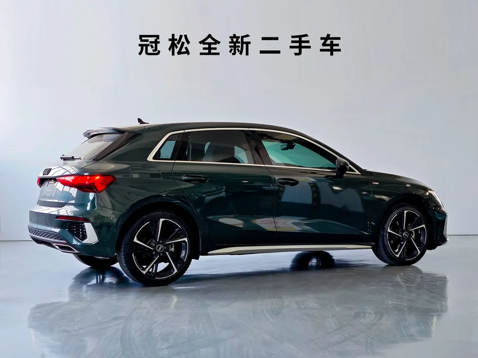 Audi A3 facelift Sportback 35 TFSI stylish and sporty 2023 — миниатюра 2