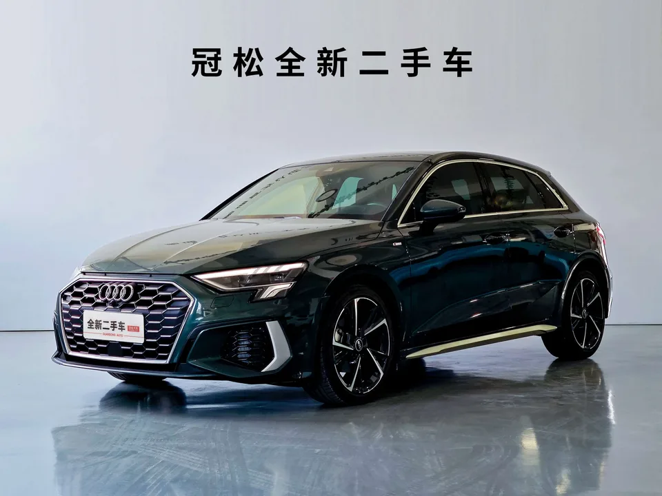 Audi A3 facelift Sportback 35 TFSI stylish and sporty 2023 — фото 1, купить с доставкой в Москву