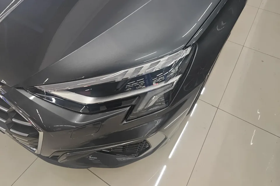 Audi A3 facelift Sportback 35 TFSI stylish and sporty 2024 — миниатюра 5