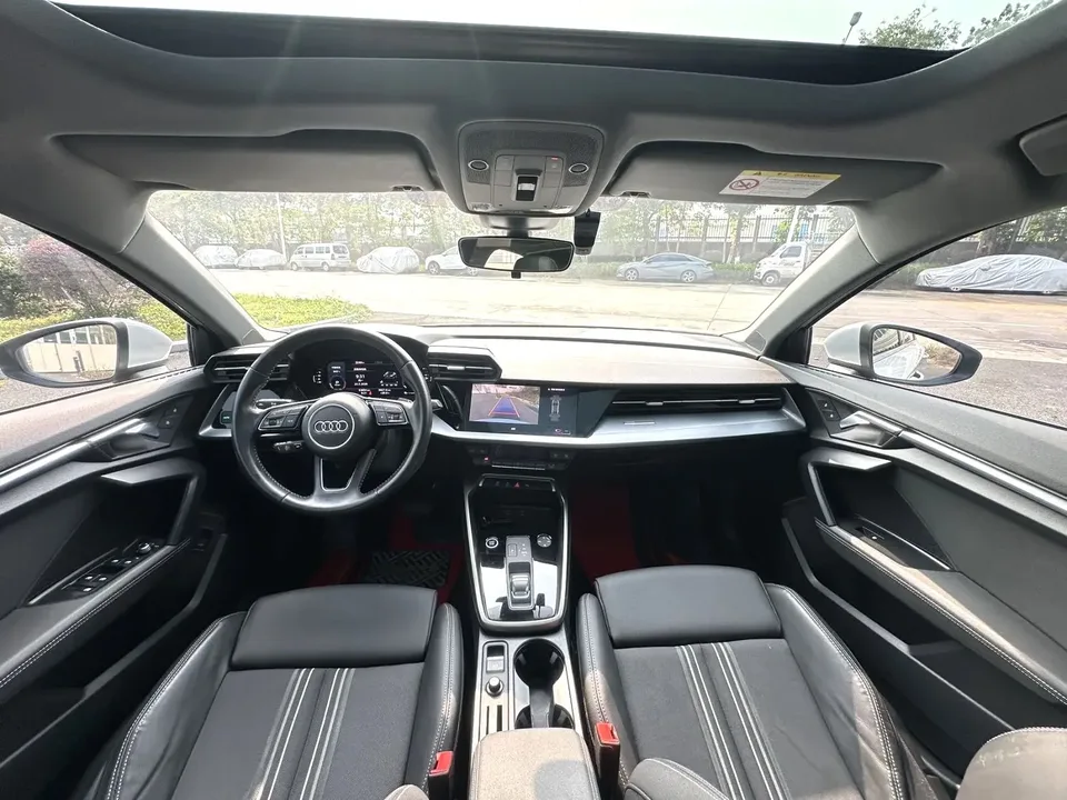 Audi A3 A3L Limousine 35 TFSI Fashion Sports 2022 — миниатюра 2