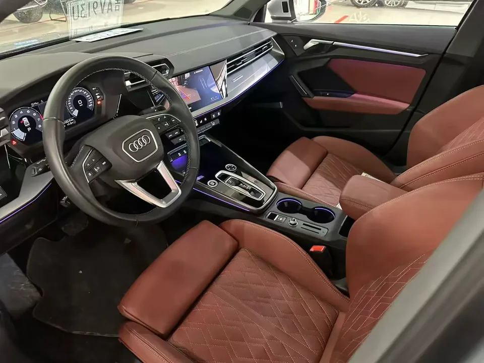 Audi A3 Audi A3 2025 A3L Limousine 35 TFSI Flying Spur Premium Edition 2024 — миниатюра 3