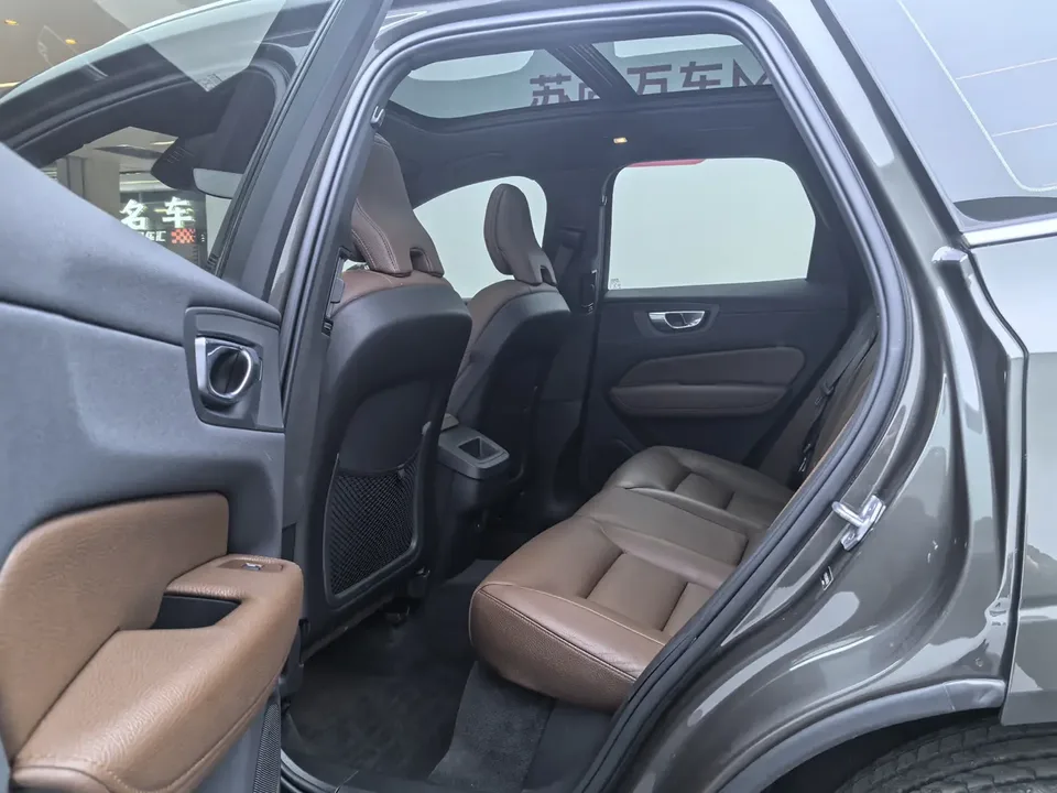 Volvo XC60 Volvo XC60 2022 B5 4WD Zhiyuan Deluxe Edition 2022 — миниатюра 4