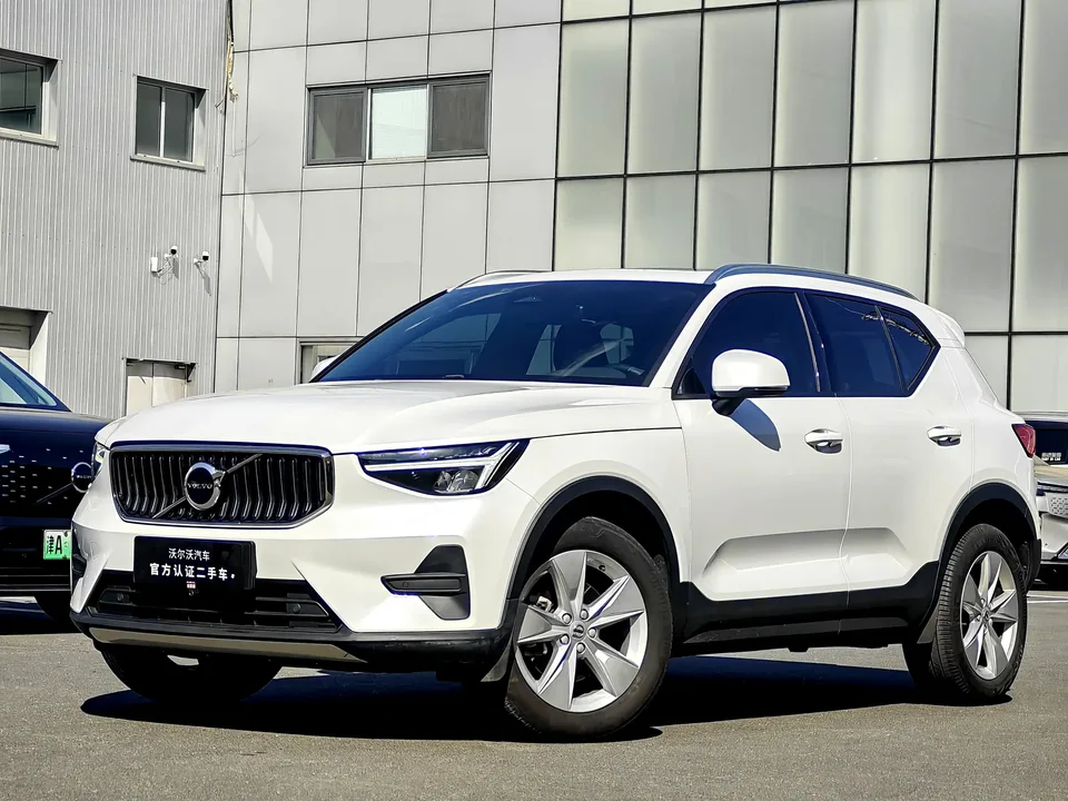 Volvo XC40 2023
