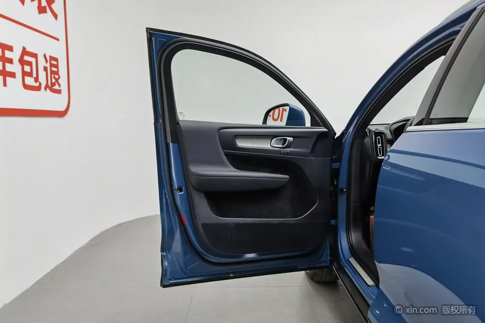 Volvo XC40 Volvo XC40 2023 B3 Zhiyuan Luxury Edition 2023 — миниатюра 5