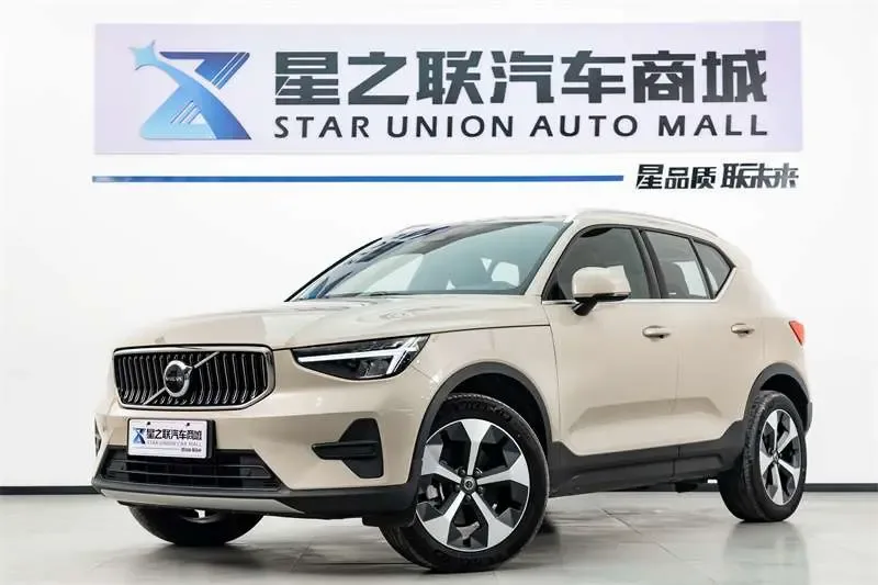 Volvo XC40 2024