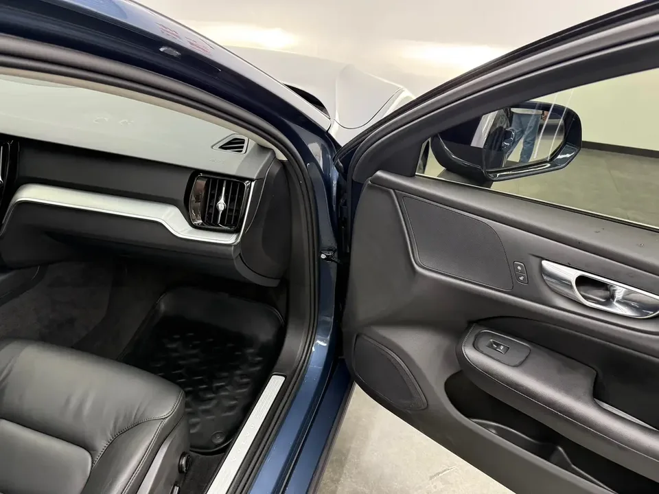 Volvo S60 S60 2022 Volvo S60 2022 B4 Zhiyi Luxury Edition 2022 — миниатюра 4