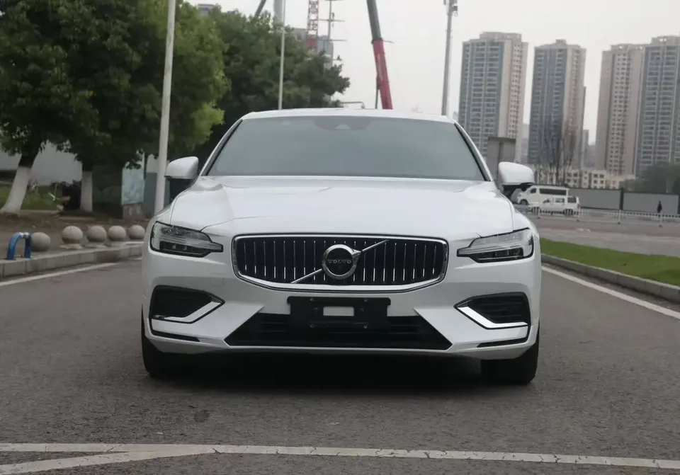 Volvo S60 2022