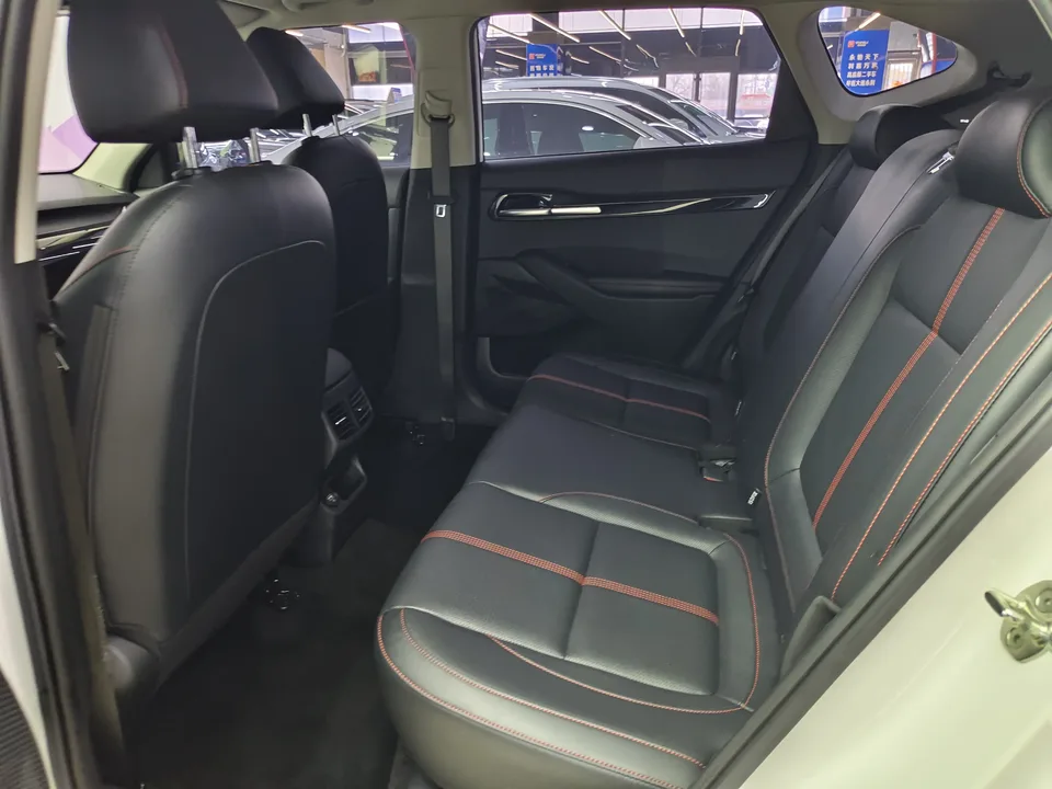 Kia Run proudly AOPAO 1.5L CVT Trend Edition 2023 — миниатюра 5