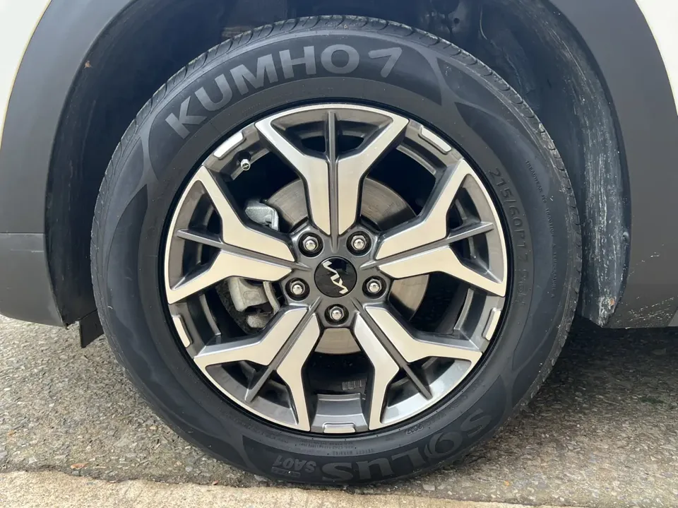 Kia Run proudly Run proudly 2021 1.5L CVT Trend Edition 2022 — thumbnail 3